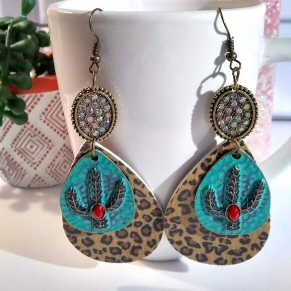 Southwestern Catus Teardrop Earrings - Picture 4 of 4